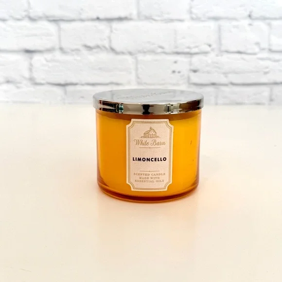 New Bath & Body Works 3-Wick Candle Limoncello White Barn - Picture 1 of 1